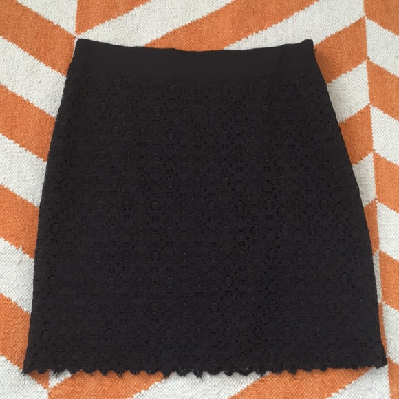 Forever 21 Dresses & Skirts - Black lace mini skirt